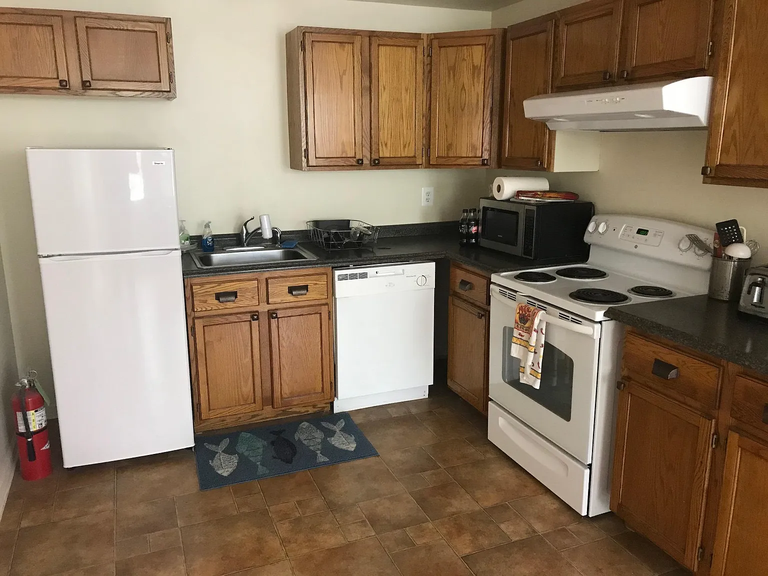 2 bed, 1600 sqft, $1,750 — Photo 3