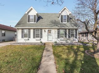 1912 82nd St, Kenosha, WI 53143