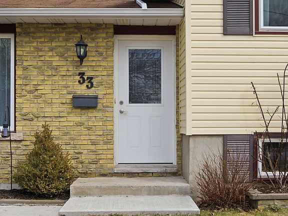 3rd image of 33 Frankford Rd