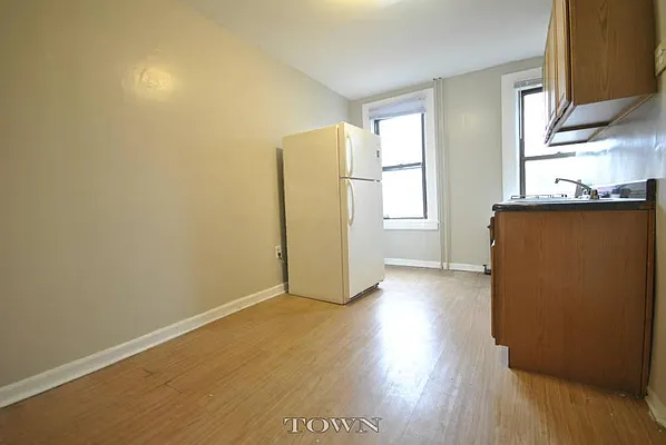 Rented by Town Residential | media 18