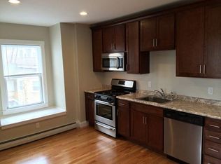 279 Nesmith St APT 4, Lowell, MA 01852