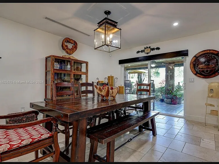 8520 SW 87th Ave — Photo 14