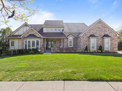 900 McDonald Dr, Northville, MI, 48167