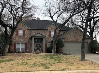717 Preston Pl, Grapevine, TX 76051