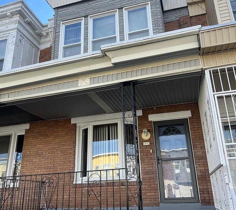 1st image of 422 W Annsbury St