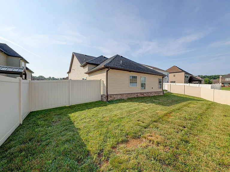 1008 Meadowview Ln — Photo 72