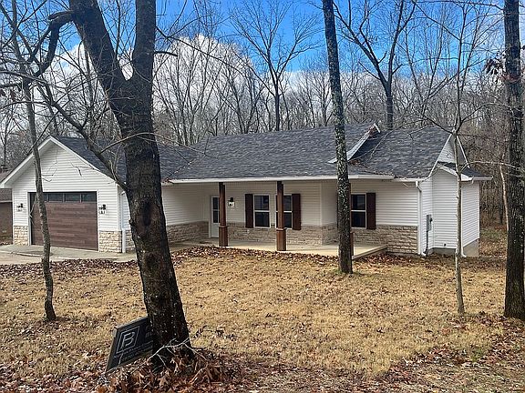 2nd image of 795 Pebblecreek Dr