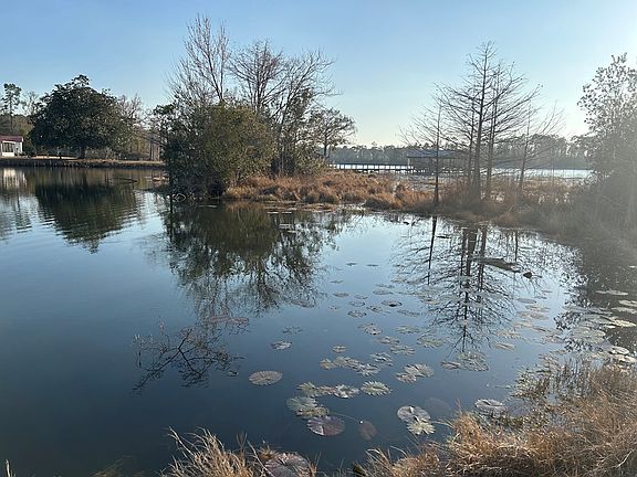 4th image of 2849 Sunset Dr