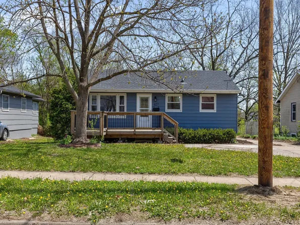 627 13th St, West Des Moines, IA 50265