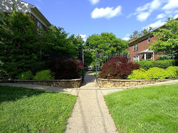 2nd image of 2519 Wallace Ave APT B2