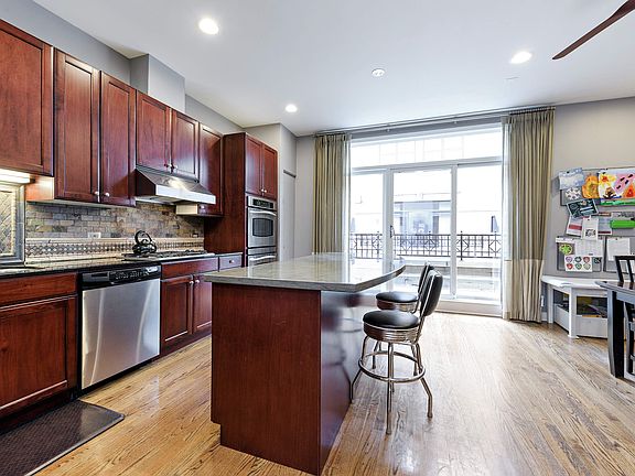 Kitchen / Breakfast Room