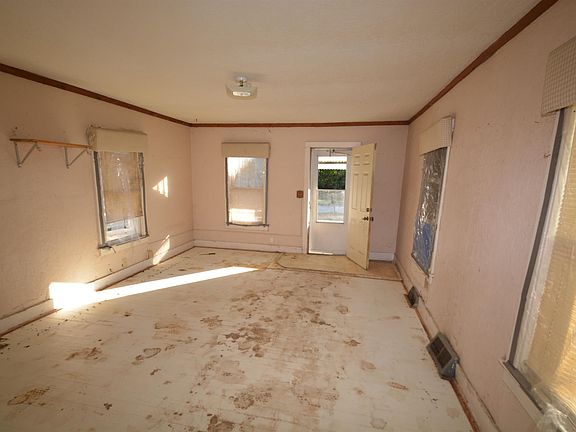 2nd image of 1815 W Highland Ave