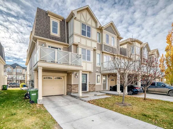 158 NW Windstone Mews SW, Airdrie, AB T4B 3X4