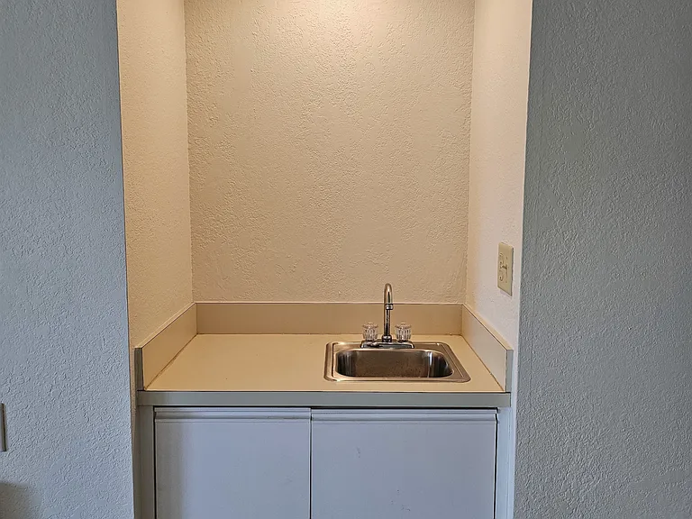 6025 Chardonnay Ln #1-102 — Photo 12