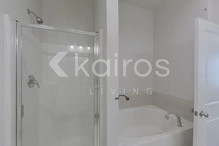 4816 W Dacha Ln — Photo 15