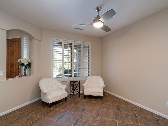 4th image of 313 W Pelican Dr