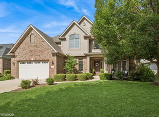 1042 Oak St, Sugar Grove, IL 60554