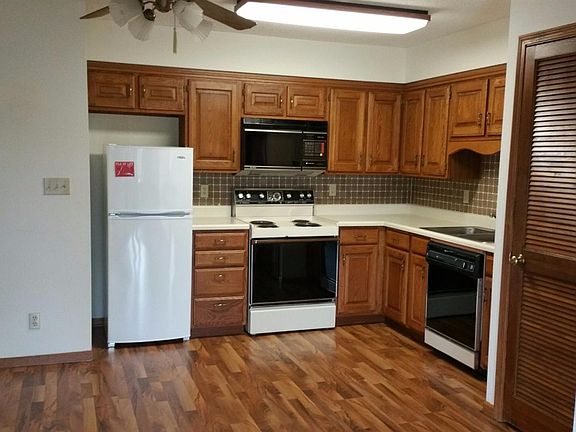 3rd image of 3001 S 51st Street Ct Unit 301