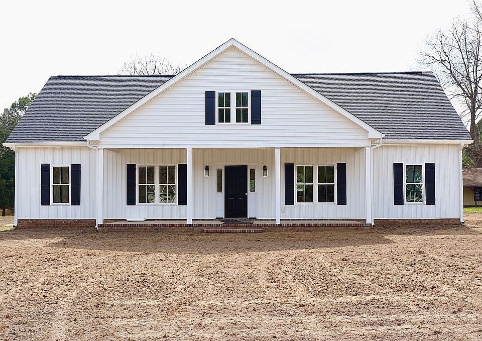 1st image of 543 Maude Rd