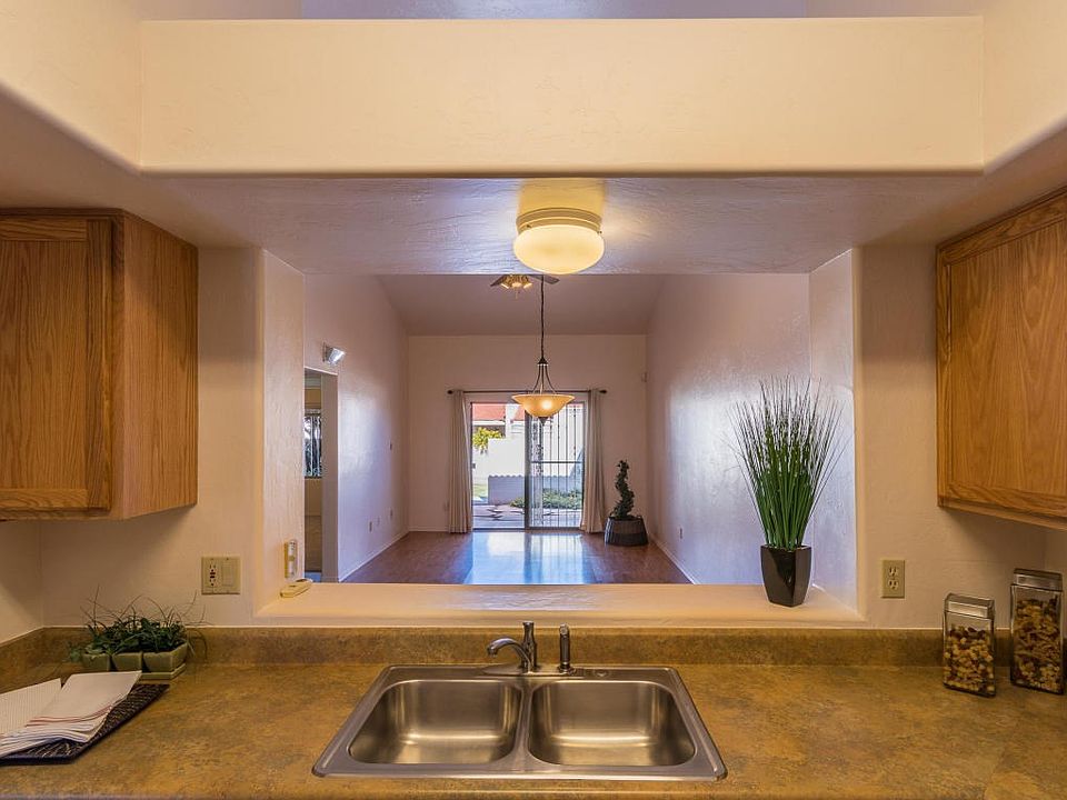 1st image of 7851 E Roget Dr