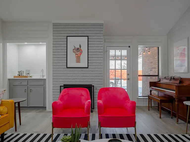1613 E Spring Valley Rd — Photo 17