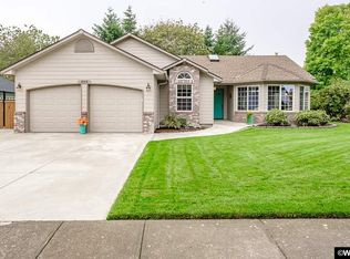 303 SE Ironwood Ave, Dallas, OR 97338