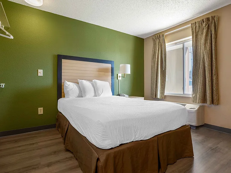 Studio Suite - 1 Full Bed