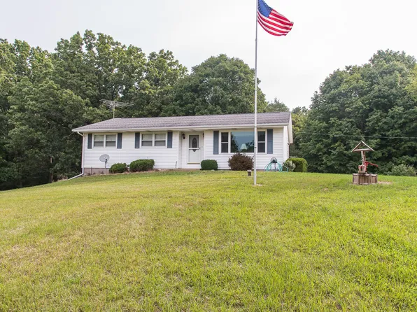 28200 12th Ave, Gobles, MI 49055