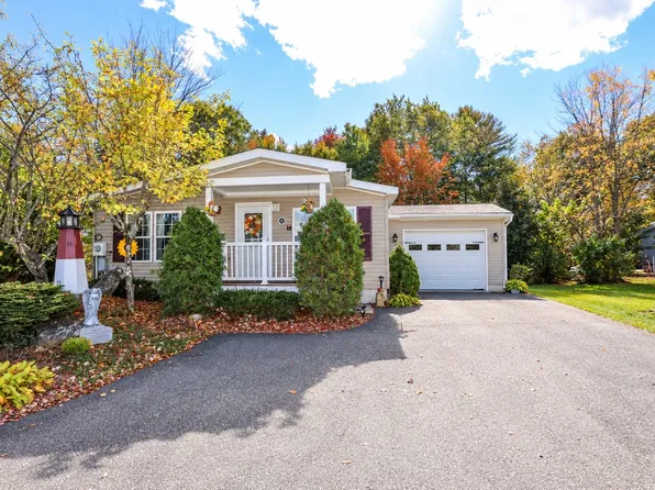 31 Magnolia Ln, Belmont, NH 03220