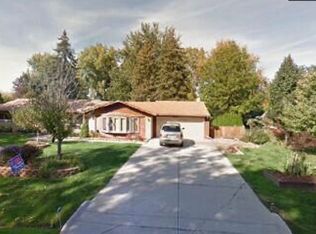 35324 Edythe Dr, Farmington Hills, MI 48331