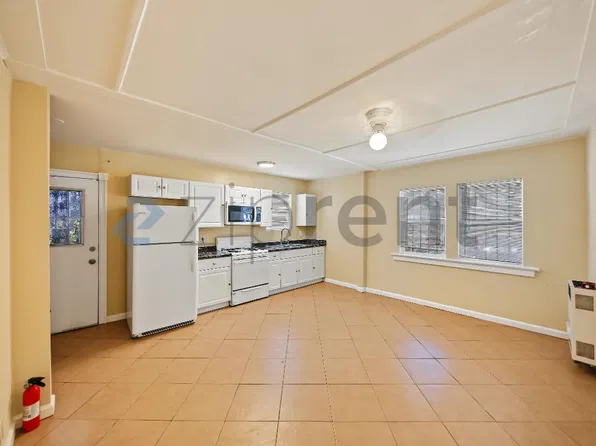 2230 3/4 W 15th St #10, Los Angeles, CA 90006