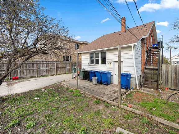 4th image of 1839 Saint Luke Rd