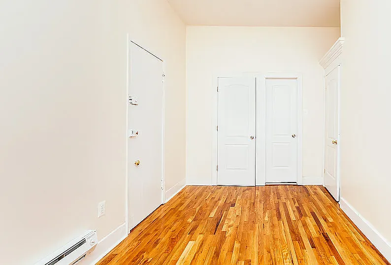 74 Starr Street — Photo 3