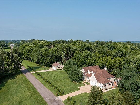 2nd image of 217 Candi Lynn Ct