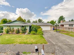 2755 NE 17th St, Gresham, OR 97030