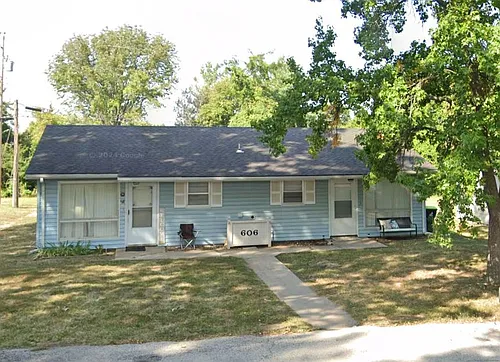 606 NW Westvale Cir #A Photo 1