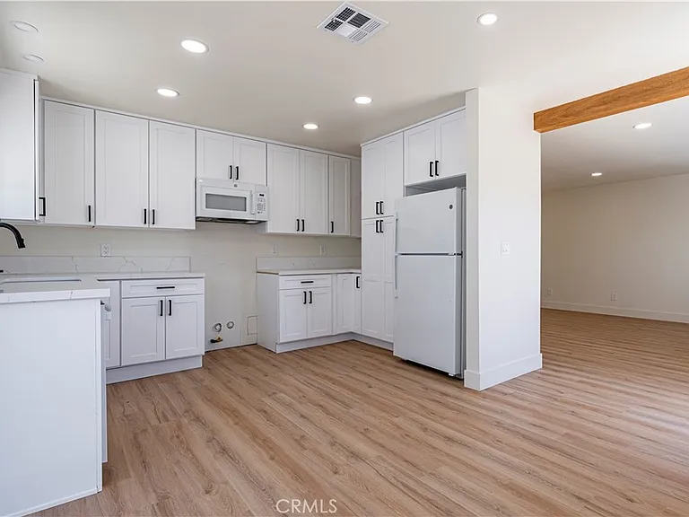 2614 Florida #C — Photo 8