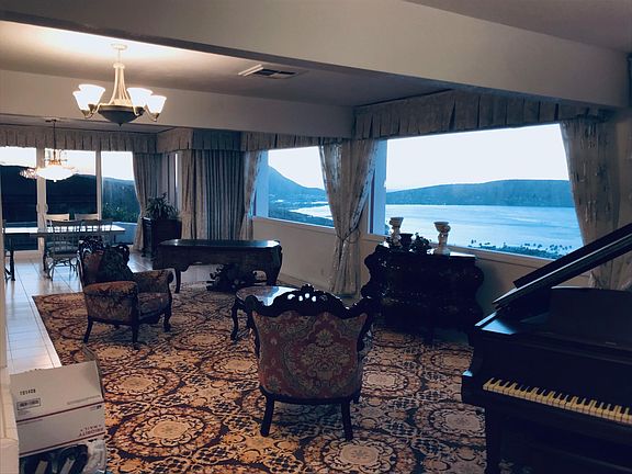 Main Floor (Living Room)