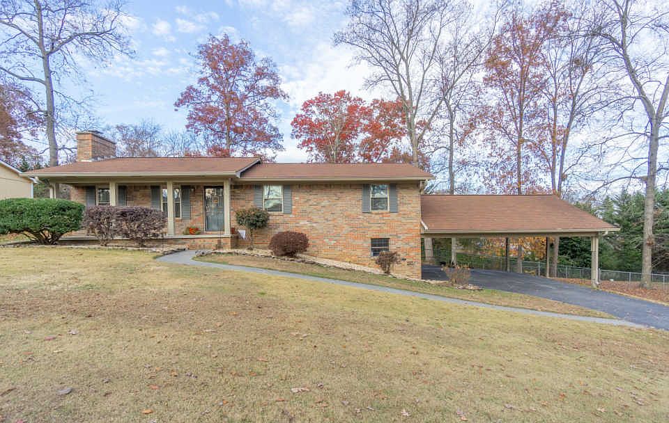 1st image of 865 Mansion Hill Cir NE