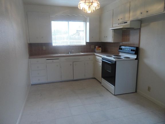 2nd image of 144 Marilyn Ave
