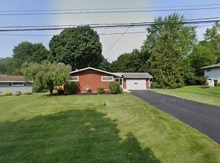 111 Ronnell Dr, Syracuse, NY 13219