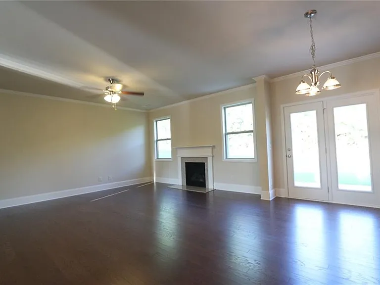 1610 Apple Blossom Dr — Photo 7
