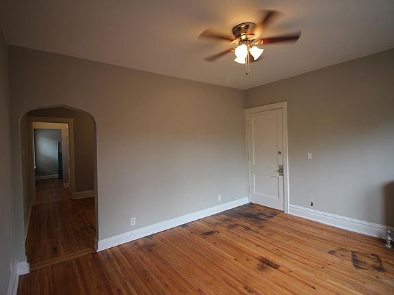 4th image of 4409 N La Crosse Ave #3