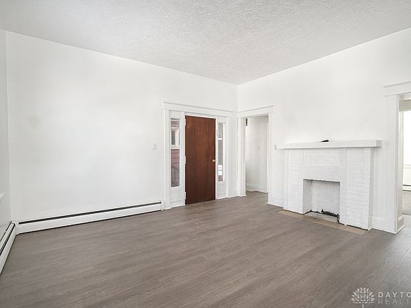 5th image of 125 W 70th St