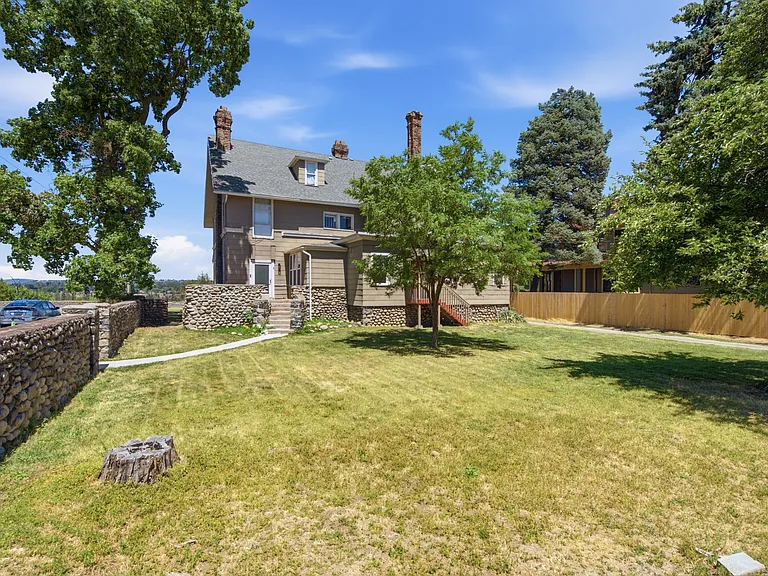 2623 W Maxwell Ave — Photo 15