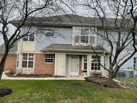 2nd image of 2817 Effingham Ct