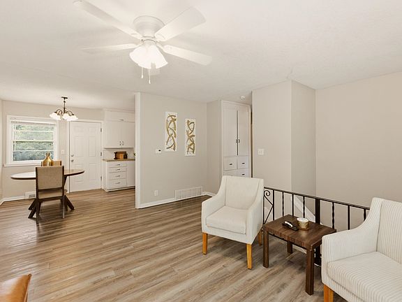 4th image of 2034 W Rita Ave