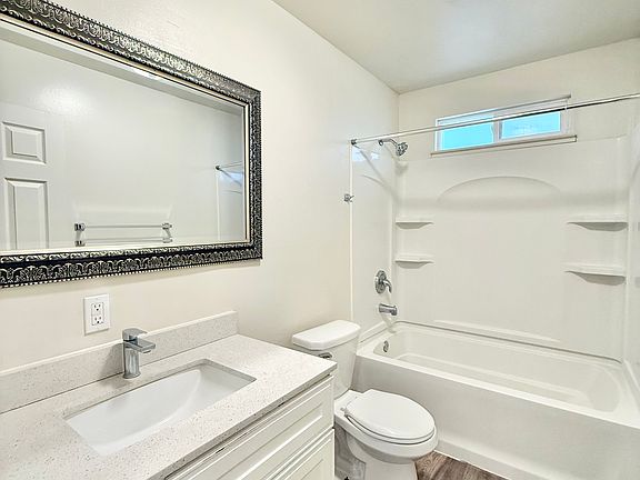 5th image of 232 Poplar Ave