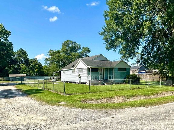 3rd image of 4765 S Garden Dr