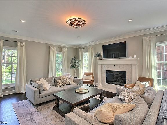 4th image of 20962 Sydenham Rd